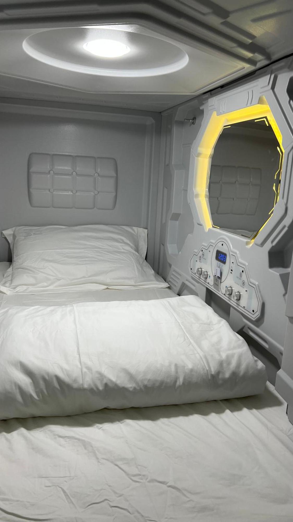 Kiwi Capsule Hotel cápsula